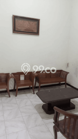 Dijual Rumah 6 Kamar Lokasi Ideal Bagus dan Strategis di Rungkut Dijual Rumah 6 Kamar Lokasi Ideal Bagus dan Strategis di Rungkut