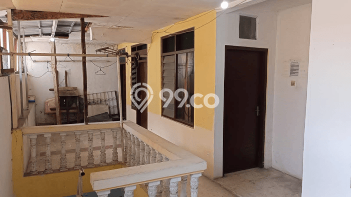 Dijual Rumah 6 Kamar Lokasi Ideal Bagus dan Strategis di Rungkut Dijual Rumah 6 Kamar Lokasi Ideal Bagus dan Strategis di Rungkut