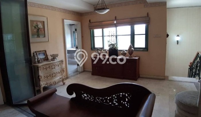 For Sale! Luxury House LT 239m2 Desain Elegan di Margorejo For Sale! Luxury House LT 239m2 Desain Elegan di Margorejo