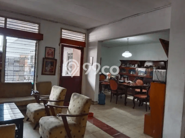 Rumah Luxury Modern Siap Huni di Raya Darmo Surabaya Rumah Luxury Modern Siap Huni di Raya Darmo Surabaya
