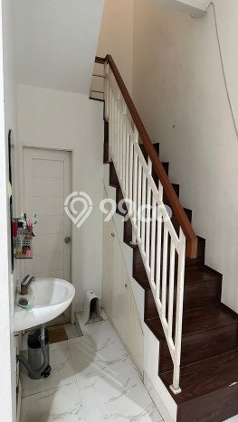 Rumah area Bintaro, 3 KM, Akses Rumah Sakit, Luas 101m² LB 155m² Rumah area Bintaro, 3 KM, Akses Rumah Sakit, Luas 101m² LB 155m²