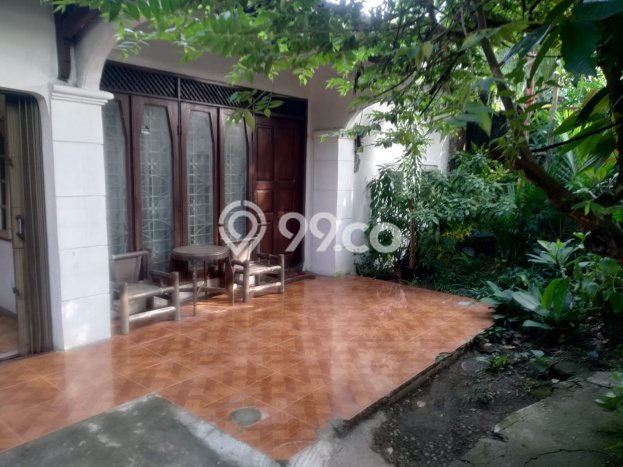 Hunian Mewah LB 950m2 Siap Huni Desain Elegan di Bintaro, Jakarta Selatan Hunian Mewah LB 950m2 Siap Huni Desain Elegan di Bintaro, Jakarta Selatan