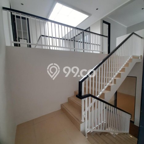 Rumah di Bintaro, 3 KM, Lingkungan Elite, LT 204m² Bangunan 225m² Rumah di Bintaro, 3 KM, Lingkungan Elite, LT 204m² Bangunan 225m²