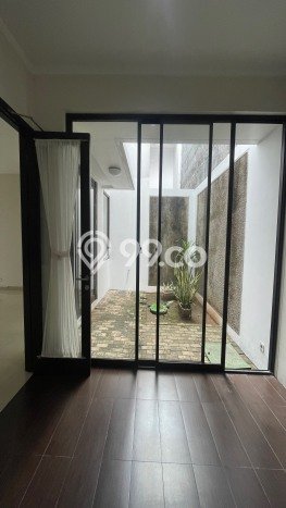 SPECIAL PRICE! Rumah area Bintaro, 4 KT, Akses Mudah Fasilitas Umum, LT 144m² LB 155m² SPECIAL PRICE! Rumah area Bintaro, 4 KT, Akses Mudah Fasilitas Umum, LT 144m² LB 155m²