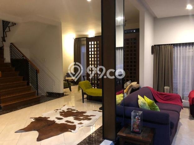 Hunian Mewah LB 275m2 Siap Huni Desain Elegan di Bintaro, Tangerang Selatan Hunian Mewah LB 275m2 Siap Huni Desain Elegan di Bintaro, Tangerang Selatan