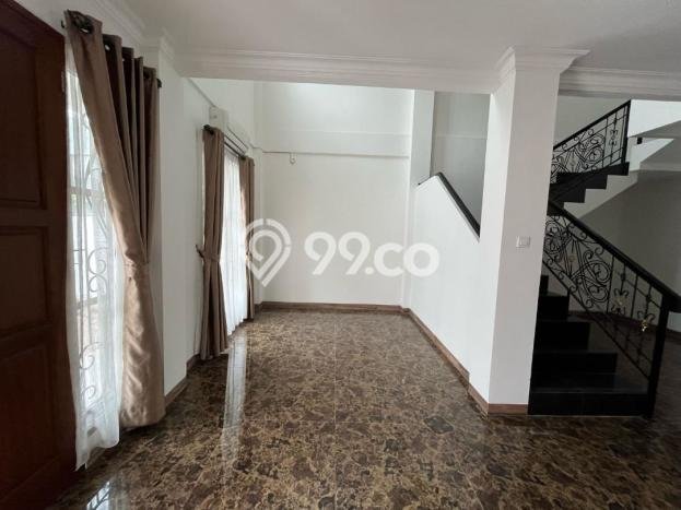 Dijual Rumah Mewah Elegan Dengan View Eksklusif di Bintaro, Tangerang Selatan Dijual Rumah Mewah Elegan Dengan View Eksklusif di Bintaro, Tangerang Selatan