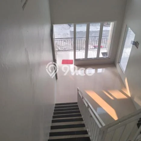 For Sale Rumah 4 Kamar Lokasi Ideal Nyaman dan Strategis di Pesanggrahan For Sale Rumah 4 Kamar Lokasi Ideal Nyaman dan Strategis di Pesanggrahan