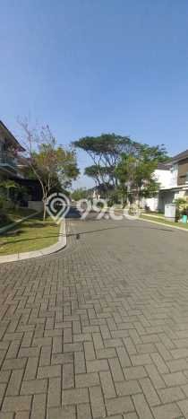Bisa KPR! Rumah Asri area Kota Baru Parahyangan, Luas 225m² Bangunan 250m² Bisa KPR! Rumah Asri area Kota Baru Parahyangan, Luas 225m² Bangunan 250m²