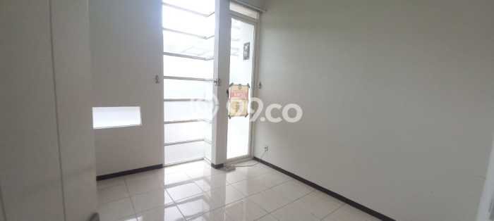 Disewakan Rumah Harga Terjangkau di Kota Baru Parahyangan Bandung Punya 2 KT Disewakan Rumah Harga Terjangkau di Kota Baru Parahyangan Bandung Punya 2 KT
