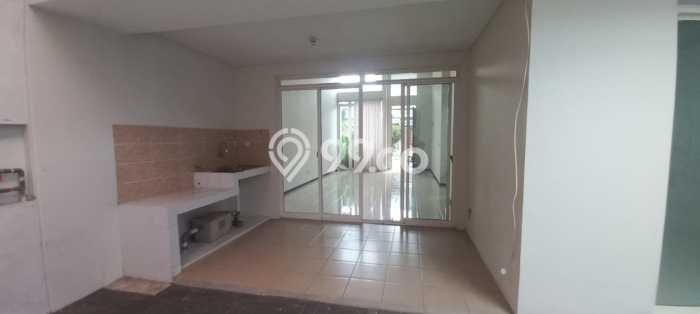 Disewakan Rumah Harga Terjangkau di Kota Baru Parahyangan Bandung Punya 2 KT Disewakan Rumah Harga Terjangkau di Kota Baru Parahyangan Bandung Punya 2 KT