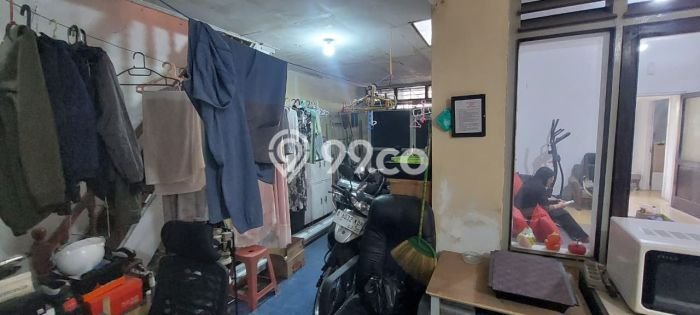 Dijual Rumah 5 Kamar Lokasi Strategis Nyaman dan Strategis di Astanaanyar Dijual Rumah 5 Kamar Lokasi Strategis Nyaman dan Strategis di Astanaanyar