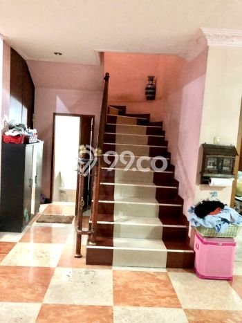 Siap Huni Rumah Mewah 5 Kamar di Karawang Barat Dekat ke Mana Saja Siap Huni Rumah Mewah 5 Kamar di Karawang Barat Dekat ke Mana Saja