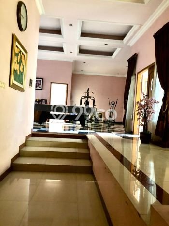 Siap Huni Rumah Mewah 5 Kamar di Karawang Barat Dekat ke Mana Saja Siap Huni Rumah Mewah 5 Kamar di Karawang Barat Dekat ke Mana Saja