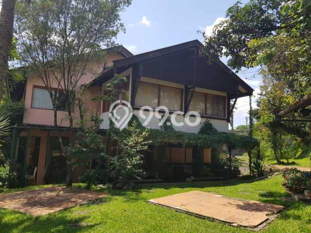 Rumah Elit Modern Siap Huni di Setiabudi Bandung Rumah Elit Modern Siap Huni di Setiabudi Bandung