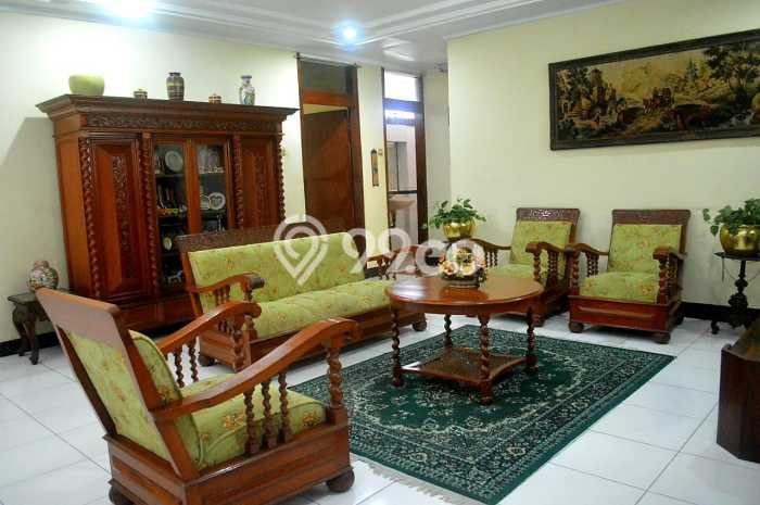 Rumah dengan Lokasi Strategis 5 KT di Setiabudi, Bandung Rumah dengan Lokasi Strategis 5 KT di Setiabudi, Bandung