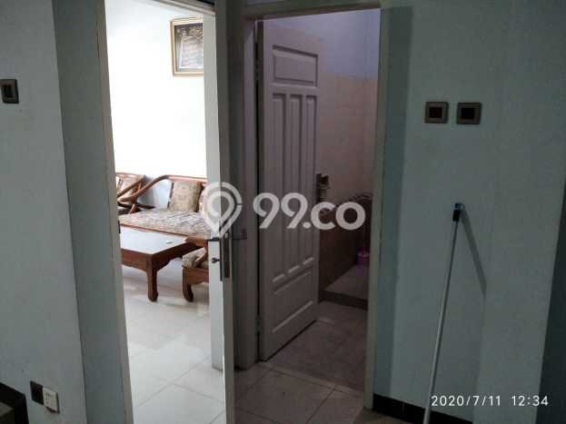 Rumah Menguntungkan di Mandalajati, Dekat Kawasan Komersial, Bandung - 6 Kamar Tidur Rumah Menguntungkan di Mandalajati, Dekat Kawasan Komersial, Bandung - 6 Kamar Tidur