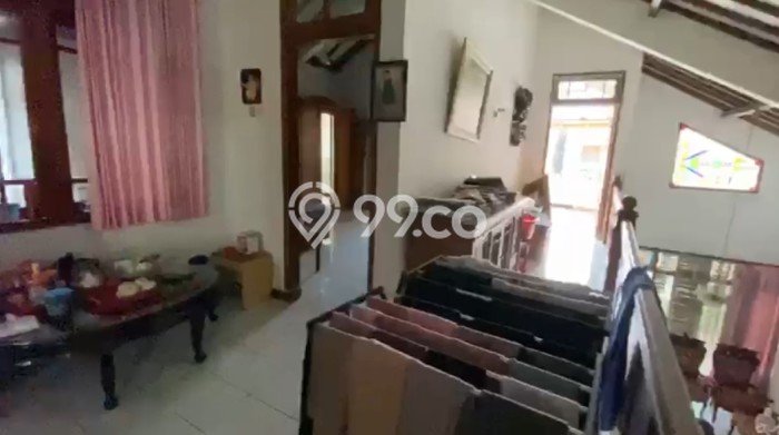 INVESTASI CERDAS! Rumah Premium Sayap Dago, Bandung, Luas Tanah 187m² Luas Bangunan 300m² INVESTASI CERDAS! Rumah Premium Sayap Dago, Bandung, Luas Tanah 187m² Luas Bangunan 300m²