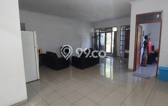 LOKASI PREMIUM! Rumah Berkembang area Batununggal, Luas 200m² LB 208m² LOKASI PREMIUM! Rumah Berkembang area Batununggal, Luas 200m² LB 208m²