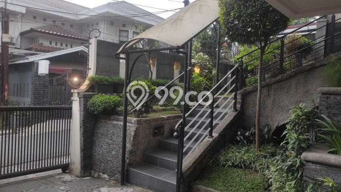 Siap Huni Hunian Elit 6 Kamar di Sukasari Dekat ke Mana Saja Siap Huni Hunian Elit 6 Kamar di Sukasari Dekat ke Mana Saja