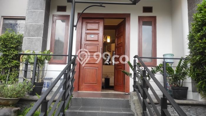 Siap Huni Hunian Elit 6 Kamar di Sukasari Dekat ke Mana Saja Siap Huni Hunian Elit 6 Kamar di Sukasari Dekat ke Mana Saja