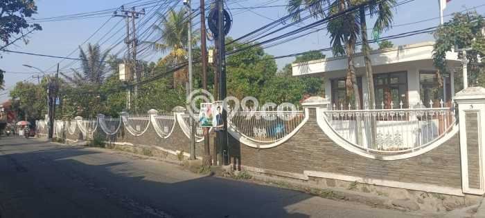 PRIME LOCATION! Rumah Strategis area Ujungberung, Luas 8400m² Bangunan 500m² PRIME LOCATION! Rumah Strategis area Ujungberung, Luas 8400m² Bangunan 500m²