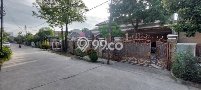 Siap Huni Rumah Mewah 5 Kamar di Karawang Barat Dekat ke Mana Saja Siap Huni Rumah Mewah 5 Kamar di Karawang Barat Dekat ke Mana Saja