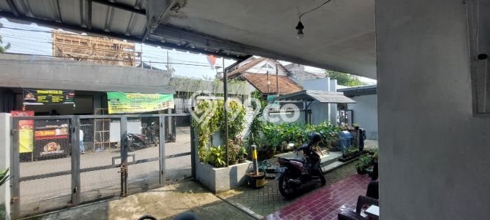 Dijual Rumah 5 Kamar Lokasi Strategis Nyaman dan Strategis di Astanaanyar Dijual Rumah 5 Kamar Lokasi Strategis Nyaman dan Strategis di Astanaanyar