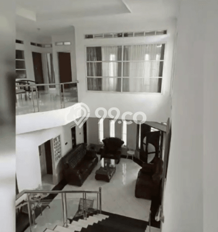 Rumah Luxury Modern Siap Huni di Sariwangi Bandung Rumah Luxury Modern Siap Huni di Sariwangi Bandung
