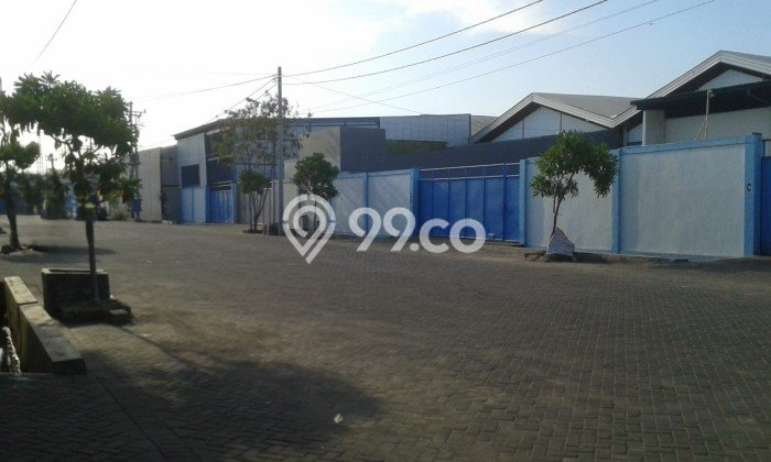 Gudang Disewa di Surabaya dengan LB 980m2 Area Komersial Ramai Gudang Disewa di Surabaya dengan LB 980m2 Area Komersial Ramai