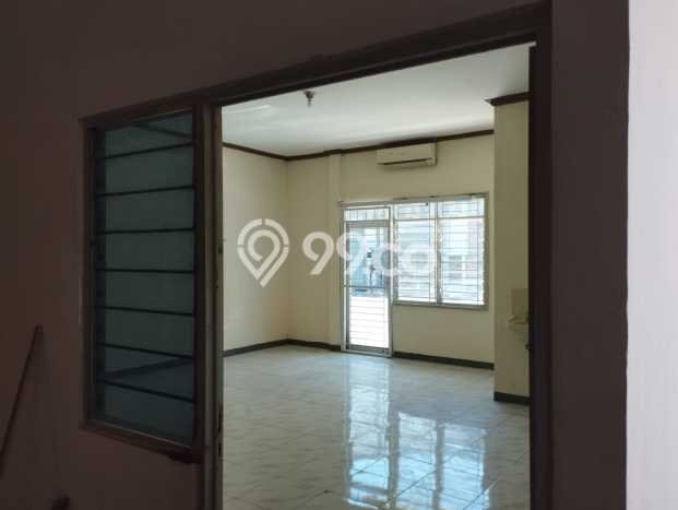 LOKASI STRATEGIS! Gudang di Buduran, Luas 630m2m², Area Bisnis, Jalan Utama LOKASI STRATEGIS! Gudang di Buduran, Luas 630m2m², Area Bisnis, Jalan Utama