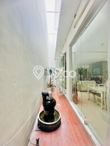 Rumah Luxury Modern Tanpa Renovasi di Citraland Surabaya Rumah Luxury Modern Tanpa Renovasi di Citraland Surabaya