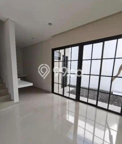 Rumah Strategis Minimalis Lb 138m2 di Wiyung, Surabaya Rumah Strategis Minimalis Lb 138m2 di Wiyung, Surabaya