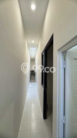 Rumah Luxury Modern Tanpa Renovasi di Pakuwon Surabaya Rumah Luxury Modern Tanpa Renovasi di Pakuwon Surabaya