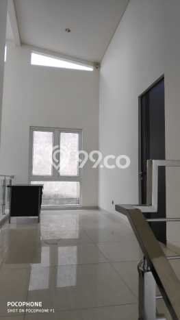 For Sale! Luxury House LT 333m2 Desain Elegan di Pakuwon City For Sale! Luxury House LT 333m2 Desain Elegan di Pakuwon City