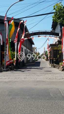 Rumah Strategis Modern Lb 110m2 di Jambangan, Surabaya Rumah Strategis Modern Lb 110m2 di Jambangan, Surabaya