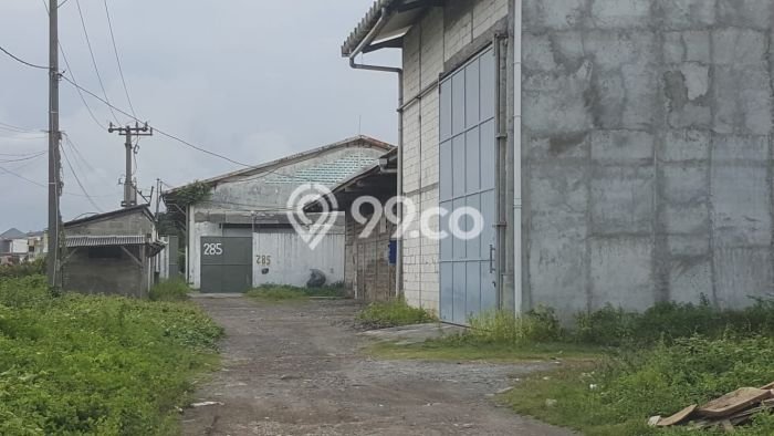 Lokasi Strategis! Dijual Gudang Bisnis di Kenjeran, Surabaya Kondisi Baik Lokasi Strategis! Dijual Gudang Bisnis di Kenjeran, Surabaya Kondisi Baik