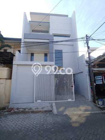 KESEMPATAN TERBAIK! Bisa KPR Rumah Modern di , Surabaya, LT 78m2m² Bangunan 200m2m² KESEMPATAN TERBAIK! Bisa KPR Rumah Modern di , Surabaya, LT 78m2m² Bangunan 200m2m²