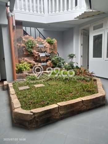 Rumah Luxury Modern Siap Huni di Kedung Baruk Surabaya Rumah Luxury Modern Siap Huni di Kedung Baruk Surabaya