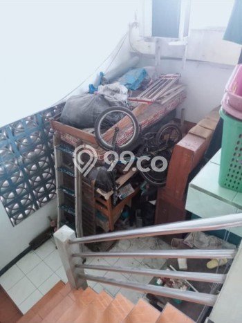 Dijual Rumah 4 Kamar Lokasi Strategis Nyaman dan Strategis di Simokerto Dijual Rumah 4 Kamar Lokasi Strategis Nyaman dan Strategis di Simokerto