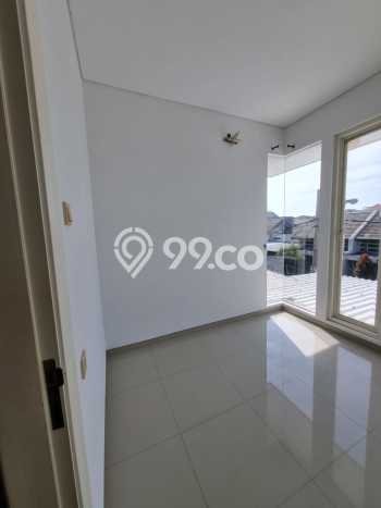 Rumah Modern 5 KT di Pakuwon City Surabaya Unfurnished Rumah Modern 5 KT di Pakuwon City Surabaya Unfurnished