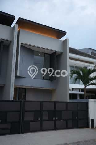 Jual Rumah Favorit Siap Huni LB 160m2 di Rungkut, Surabaya Jual Rumah Favorit Siap Huni LB 160m2 di Rungkut, Surabaya
