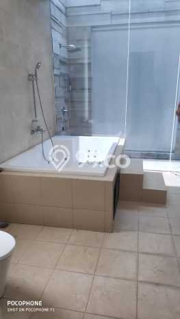 For Sale! Luxury House LT 333m2 Desain Elegan di Pakuwon City For Sale! Luxury House LT 333m2 Desain Elegan di Pakuwon City