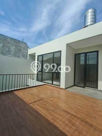 Hunian Mewah LB 260m2 Siap Pakai Desain Elegan di Manyar, Surabaya Hunian Mewah LB 260m2 Siap Pakai Desain Elegan di Manyar, Surabaya