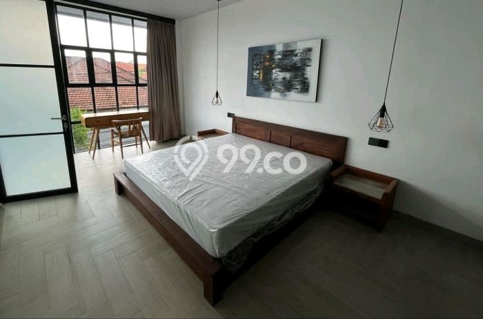 Hunian Minimalis dengan LT 270m2 & LB 450m2 Disewakan di Sanur Hunian Minimalis dengan LT 270m2 & LB 450m2 Disewakan di Sanur