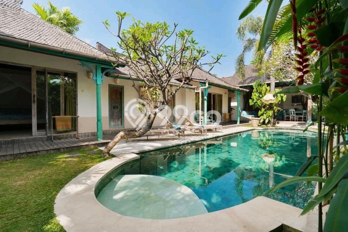 DIJUAL! Vila Kawasan , Area 310m2m², Akses Mudah Pusat Kota DIJUAL! Vila Kawasan , Area 310m2m², Akses Mudah Pusat Kota