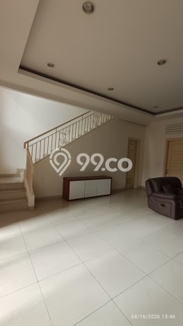 Disewakan! Rumah 4 Kamar Tidur &
2 Kamar Mandi di Gading Serpong, Tangerang Disewakan! Rumah 4 Kamar Tidur &
2 Kamar Mandi di Gading Serpong, Tangerang