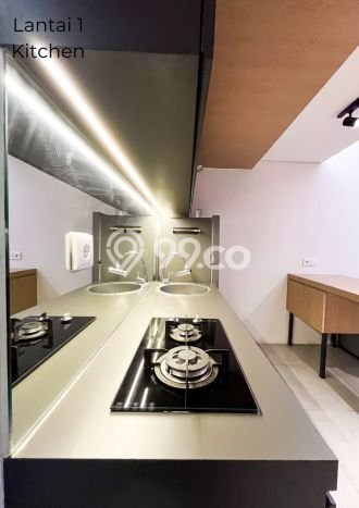 Rumah Minimalis 3 KT di BSD City Tangerang Full Furnished Rumah Minimalis 3 KT di BSD City Tangerang Full Furnished