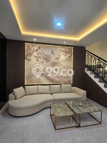 Rumah Elit LB 350m2 Siap Pakai Desain Elegan di Alam Sutera, Tangerang Rumah Elit LB 350m2 Siap Pakai Desain Elegan di Alam Sutera, Tangerang