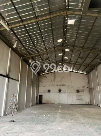 Disewakan Gudang di Pusat Kota Tangerang Ramai Strategis Disewakan Gudang di Pusat Kota Tangerang Ramai Strategis