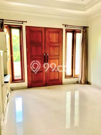 For Sale! Premium House LT 650m2 Desain Elegan di Patra Kuningan For Sale! Premium House LT 650m2 Desain Elegan di Patra Kuningan